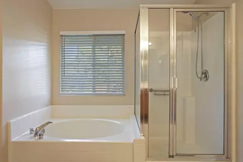 Bath - 2686 Ozark Dr, Tracy, CA 95304 photo 5 of 5