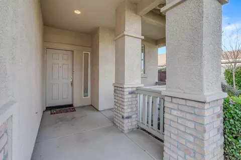 Exterior - 3105 Clarkson Dr, Rocklin, CA 95765 photo 3 of 10