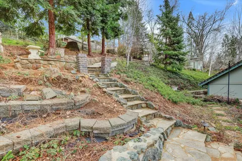 Exterior - 124 Ruby Ledge Ct, Grass Valley, CA 95945 photo 17 of 30