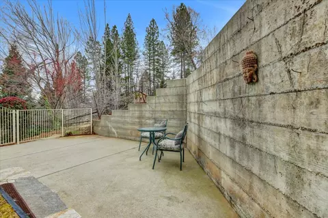 Exterior - 124 Ruby Ledge Ct, Grass Valley, CA 95945 photo 13 of 30