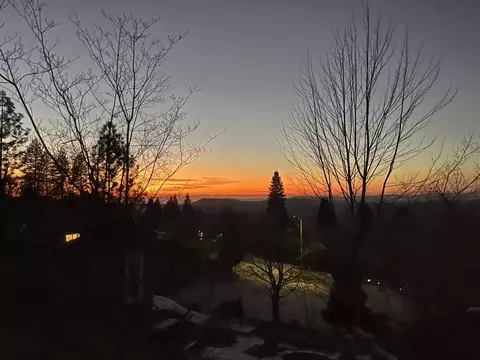124 Ruby Ledge Ct, Grass Valley, CA 95945