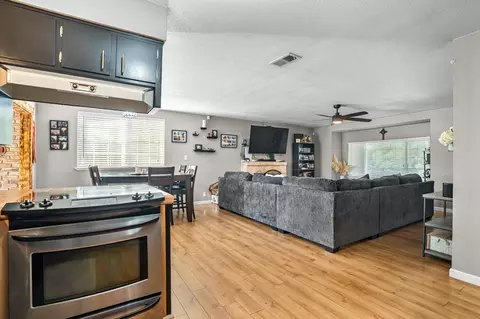 1430 Locke Rd, Modesto, CA 95355 photo 8