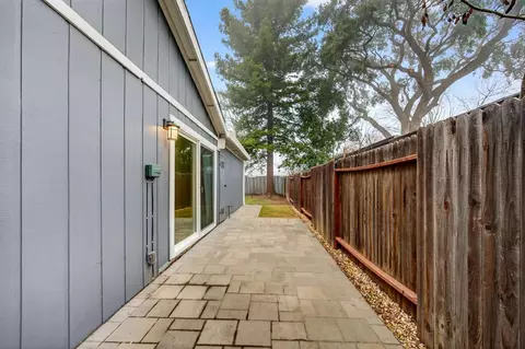 Exterior - 2307 E 8th St, Davis, CA 95618 photo 8 of 12