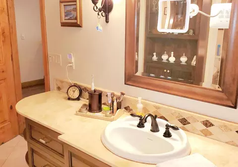 Bath - 1440 Dog Bar, Colfax, CA 95713 photo 5 of 11