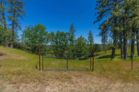 12377 Twin Pines Rd, Sutter Creek, CA 95685