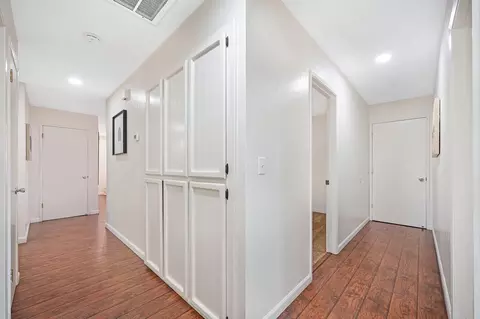 Entry Way - 5812 Kimberly Hill Ct, Carmichael, CA 95608 photo 2 of 2
