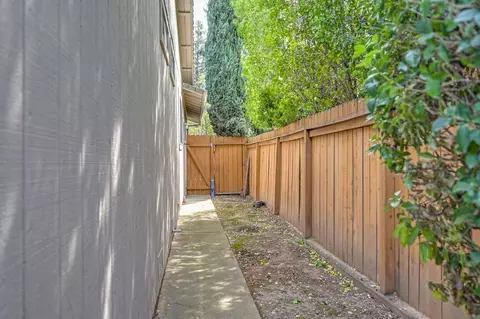 Exterior - 5812 Kimberly Hill Ct, Carmichael, CA 95608 photo 18 of 18