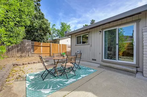 Exterior - 5812 Kimberly Hill Ct, Carmichael, CA 95608 photo 11 of 18