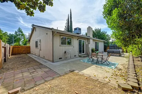 Exterior - 5812 Kimberly Hill Ct, Carmichael, CA 95608 photo 15 of 18