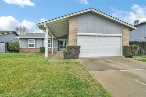 578 Schooner Pl, Manteca, CA 95337 photo 2