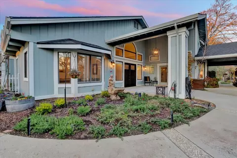12025 Wanderer Rd, Auburn, CA 95602