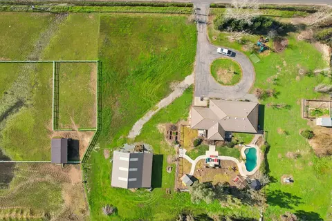 11213 Colony Rd, Wilton, CA 95693 photo 4