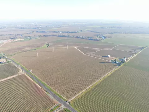 14248 E Peltier Rd, Acampo, CA 95220 photo 2