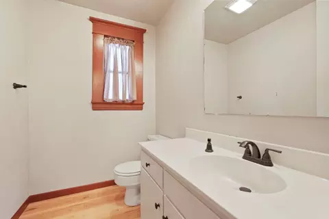 Bath - 3587 W Sargent Rd, Lodi, CA 95242 photo 1 of 2
