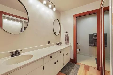 Bath - 3587 W Sargent Rd, Lodi, CA 95242 photo 2 of 2