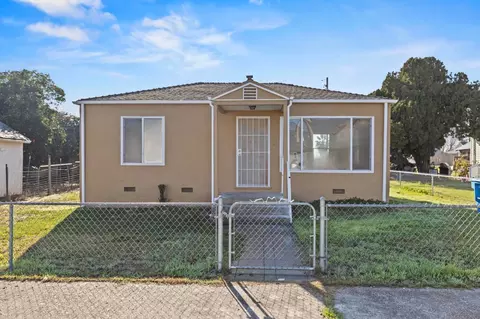 Exterior - 229 Vine St, Maxwell, CA 95955 photo 7 of 7