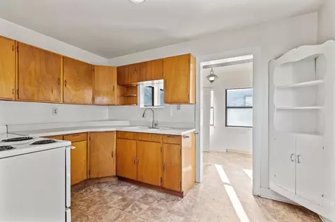 Kitchen - 229 Vine St, Maxwell, CA 95955 photo 4 of 6