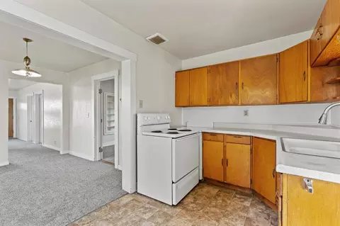 Kitchen - 229 Vine St, Maxwell, CA 95955 photo 3 of 6