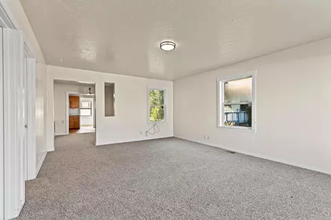 Living - 229 Vine St, Maxwell, CA 95955 photo 4 of 4