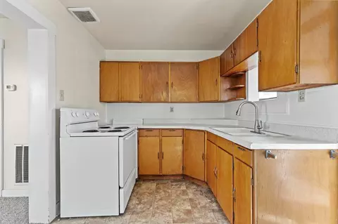 Kitchen - 229 Vine St, Maxwell, CA 95955 photo 1 of 6