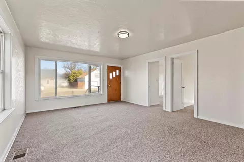Living - 229 Vine St, Maxwell, CA 95955 photo 1 of 4