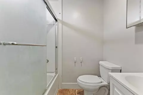 Bath - 229 Vine St, Maxwell, CA 95955 photo 1 of 4