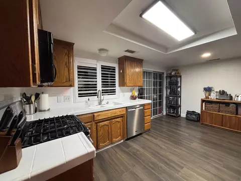 1143 Brownie Ct, Merced, CA 95340 photo 3