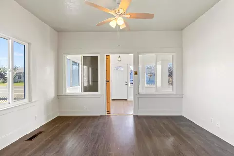 Living - 86 N Pacific St, Maxwell, CA 95955 photo 2 of 3