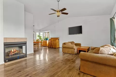 Living - 4040 Flint Trl, Copperopolis, CA 95228 photo 1 of 3