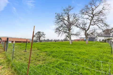 Exterior - 4040 Flint Trl, Copperopolis, CA 95228 photo 11 of 12