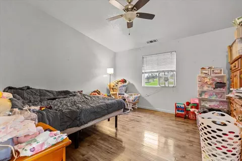 Bedroom - 4040 Flint Trl, Copperopolis, CA 95228 photo 4 of 5