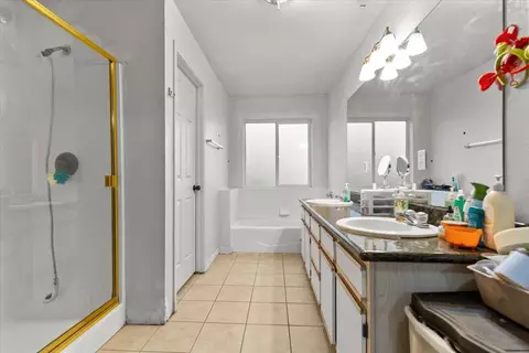 Bath - 4040 Flint Trl, Copperopolis, CA 95228 photo 2 of 4