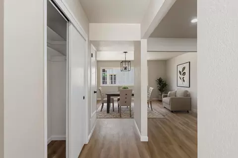 Entry Way - 1320 Aurora St, Modesto, CA 95351 photo 1 of 1