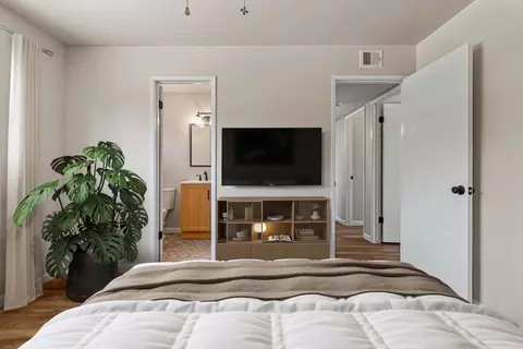 Bedroom - 1320 Aurora St, Modesto, CA 95351 photo 4 of 4