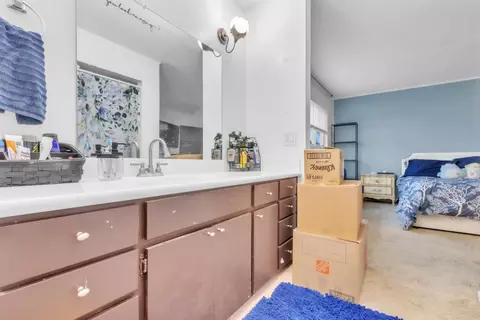 Bath - 6064 Via Casitas, Carmichael, CA 95608 photo 1 of 4