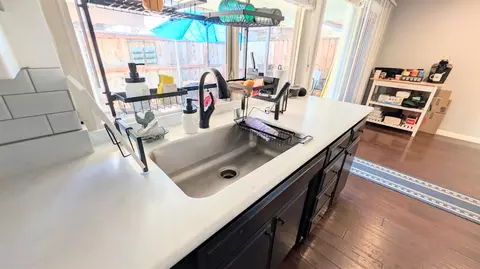 Kitchen - 6064 Via Casitas, Carmichael, CA 95608 photo 5 of 6
