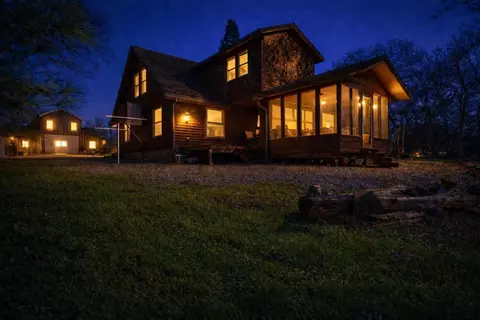 18810 Phyllis Rd, Cottonwood, CA 96022