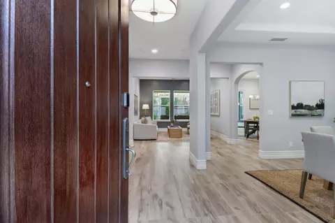 Entry Way - 4804 Tadpole Pl, Rocklin, CA 95677 photo 2 of 8