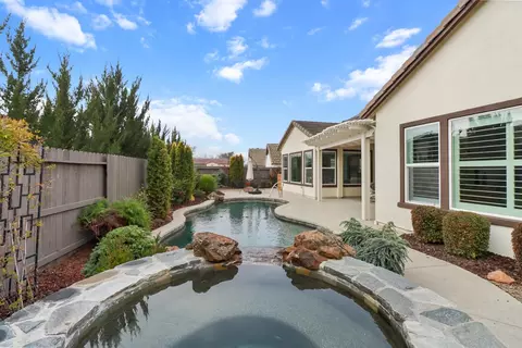 Exterior - 4804 Tadpole Pl, Rocklin, CA 95677 photo 7 of 8