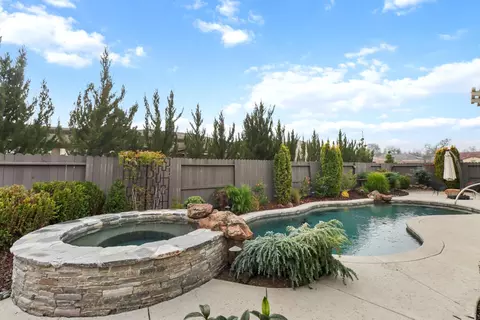 Exterior - 4804 Tadpole Pl, Rocklin, CA 95677 photo 5 of 8
