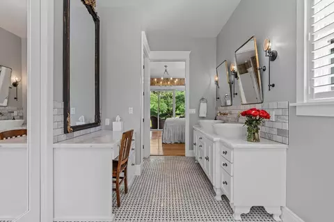 Bath - 130 Allen Ranch Rd, Sutter Creek, CA 95685 photo 3 of 5