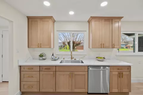 4905 Heatherdale Ln, Carmichael, CA 95608 photo 14