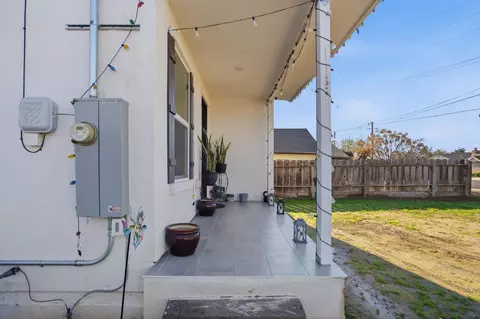 Exterior - 8708 Wilson St, Patterson, CA 95363 photo 5 of 10
