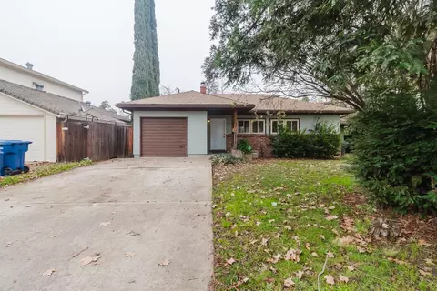 Exterior - 2560 Wright St, Sacramento, CA 95821 photo 4 of 10
