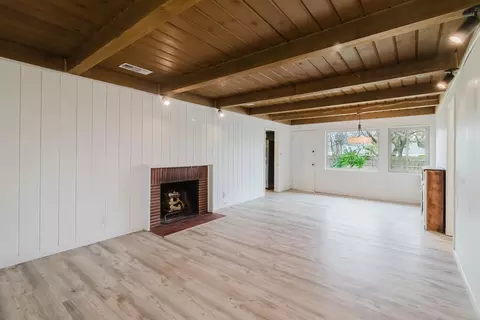 Living - 2560 Wright St, Sacramento, CA 95821 photo 2 of 5