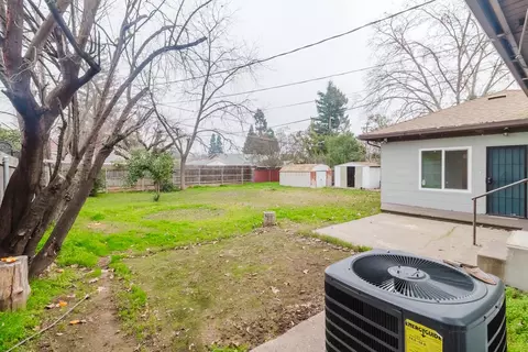 Exterior - 2560 Wright St, Sacramento, CA 95821 photo 8 of 10