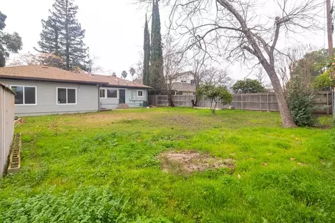 Exterior - 2560 Wright St, Sacramento, CA 95821 photo 10 of 10