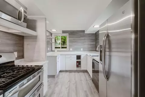 Kitchen - 2560 Wright St, Sacramento, CA 95821 photo 1 of 4