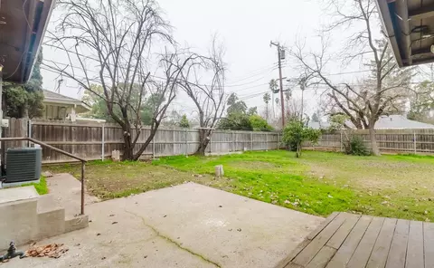 Exterior - 2560 Wright St, Sacramento, CA 95821 photo 5 of 10
