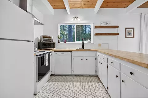1462 Pine Dr, Arnold, CA 95223 photo 8